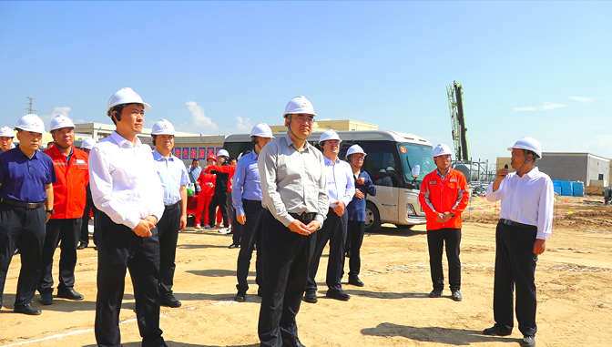 市領(lǐng)導(dǎo)蒞臨保德華侖公司施工現(xiàn)場(chǎng)觀(guān)摩檢查，助力項(xiàng)目高質(zhì)量推進(jìn)